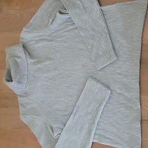 NWT Club Monaco Ribbed Turtleneck Long Sleeve Boxy Cut Crop Sweater Large Gray